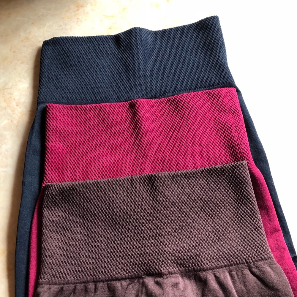 Burgundy Thick Band Leggings NWOT - Picture 5 of 8